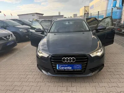 Gebraucht Audi A6 Ambiente 177 PS (130 kW) 2014 Aviatorblau Kombi