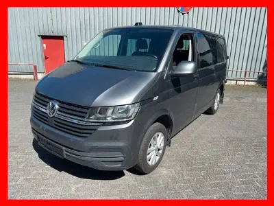 Gebraucht VW Caravelle 150 PS (110 kW) 2021 Indiumgrau Van