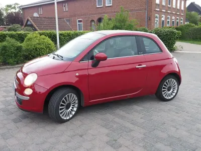 Używany Fiat 500C Lounge 101 KM (74 kW) 2010 Czerwony Kabriolet