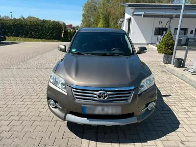 Second-hand Toyota RAV4 150 CP (110 kW) 2012 Maro SUV