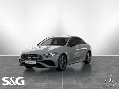 Gebraucht Mercedes A200 AMG 163 PS (119 kW) 2025 Manufaktur lack manufaktur alpin Limousine