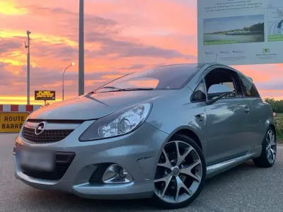 Gebraucht Opel Corsa OPC 191 PS (140 kW) 2011 Silber Kleinwagen