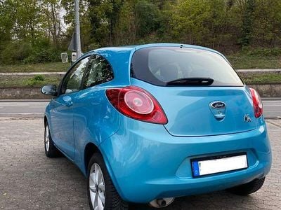 Second-hand Ford Ka Cool & Sound Edition 69 CP (50 kW) 2015 Albastru Hatchback