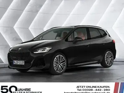 Neu BMW 220 170 PS (125 kW) 2025 Schwarz Kombi