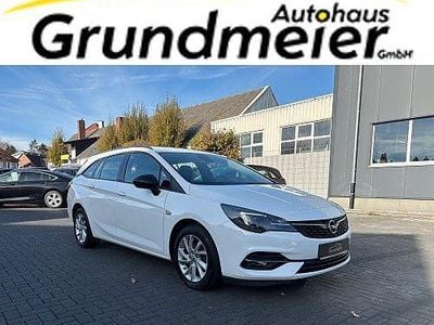 Schnee weiß uni Gebraucht 2021 Opel Astra Business Kombi | 11.679 € (Etwas zu teuer)