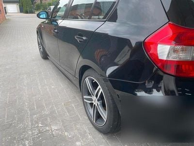Gebraucht BMW 116 116 PS (85 kW) 2007 Schwarz Kleinwagen
