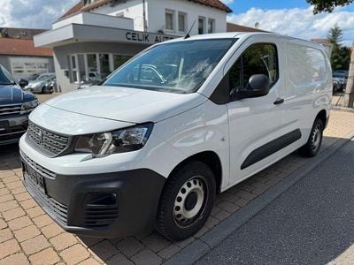 Gebraucht Peugeot Partner Premium 102 PS (75 kW) 2022 Weiß Van / Kleinbus