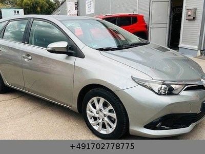 Toyota Auris Hybrid