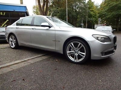 BMW 730