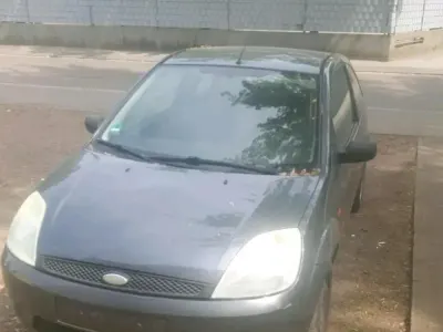 Gebraucht Ford Fiesta 2004 Grau Kleinwagen