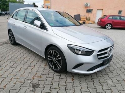 Mercedes B200