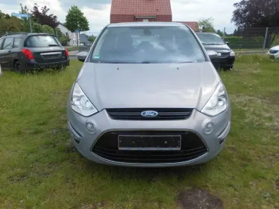 Gebraucht Ford S-MAX Trend 140 PS (102 kW) 2012 Grau Van / Kleinbus