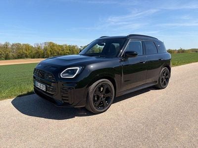 Begagnad Mini John Cooper Works Countryman 230 kW (313 HK) 2024 Svart SUV