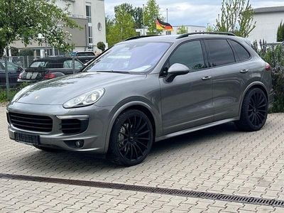 Grau Gebraucht 2015 Porsche Cayenne S Sport SUV | 35.900 € (Fairer Preis)