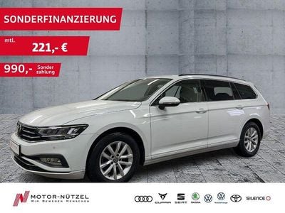 Gebraucht VW Passat 150 PS (110 kW) 2022 Weiß Kombi