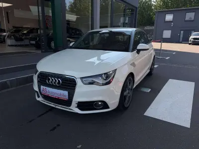 Gebraucht Audi A1 Ambition 122 PS (89 kW) 2011 Beige Kleinwagen