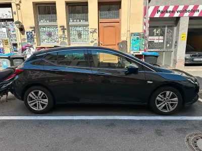 Gebraucht Opel Astra 150 PS (110 kW) 2016 Schwarz Limousine