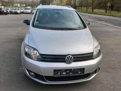 Second-hand VW Golf VI Style 105 CP (77 kW) 2011 Argintiu Hatchback