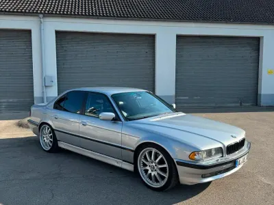 Gebraucht BMW 728 Basis 193 PS (141 kW) 1997 Silber Limousine