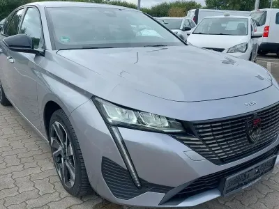 Gebraucht Peugeot 308 131 PS (96 kW) 2022 Grau Limousine