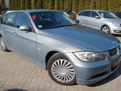 Gebraucht BMW 318 Comfort Edition 122 PS (89 kW) 2007 Blau Kombi