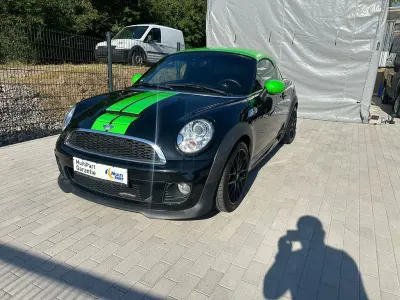 Gebraucht Mini John Cooper Works 211 PS (155 kW) 2014 Schwarz Kleinwagen