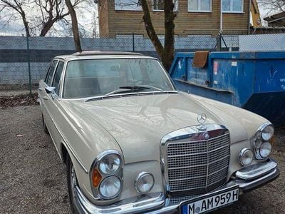 Gebraucht Mercedes 280 140 PS (102 kW) 1971 Beige Limousine