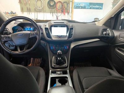 Gebraucht Ford Kuga Cool & Connect 150 PS (110 kW) 2018 Grau SUV
