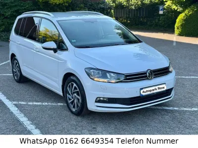 Używany VW Touran Sound 150 KM (110 kW) 2017 Biały Minivan