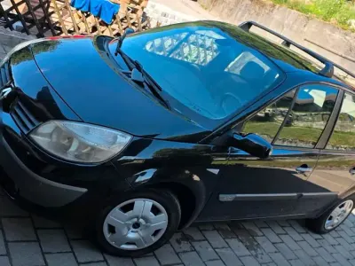 Gebraucht Renault Mégane GrandTour 106 PS (77 kW) 2006 Schwarz Kombi