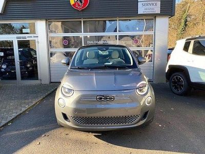 Gebraucht Fiat 500e La Prima 86 kW (118 PS) 2023 Mineral grau Limousine