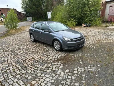 Gebraucht Opel Astra 80 PS (58 kW) 2004 Grau Limousine