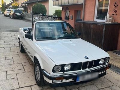 Gebraucht BMW 325 171 PS (125 kW) 1986 Weiß Cabrio
