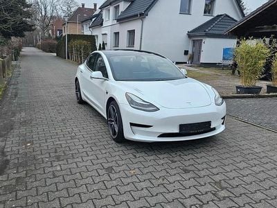 Weiß Gebraucht 2020 Tesla Model 3 Limousine | 24.600 € (Fairer Preis)