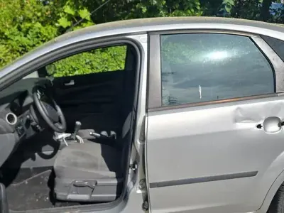 Brugt Ford Focus Trend 101 HK (74 kW) 2007 Grå Sedan