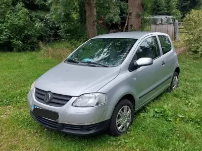 Gebraucht VW Fox 54 PS (39 kW) 2006 Silber Kleinwagen