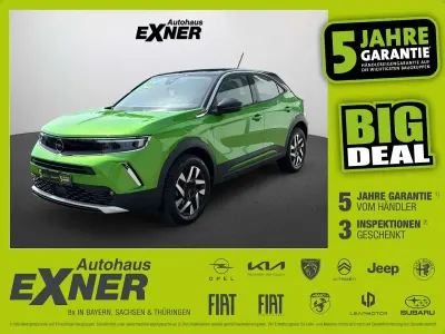 Gebraucht Opel Mokka Elegance 136 PS (100 kW) 2023 Matcha green / dach schwarz SUV