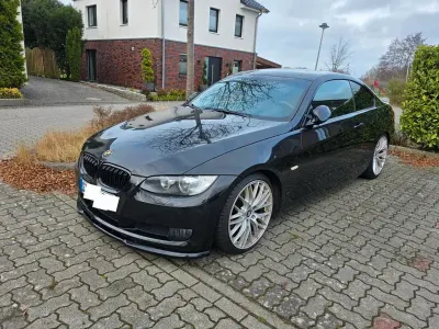 Gebraucht BMW 320 Performance 177 PS (130 kW) 2009 Schwarz Coupé