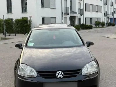 Gebraucht VW Golf V 75 PS (55 kW) 2005 Schwarz Kleinwagen