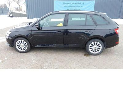 Gebraucht Skoda Fabia Ambition 95 PS (69 kW) 2022 Schwarzmagicmet f9rschwarz Limousine