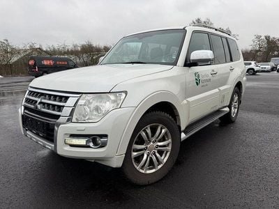 Gebraucht Mitsubishi Pajero 200 PS (147 kW) 2014 Weiß SUV