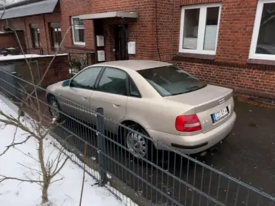 Gebraucht Audi A4 131 PS (96 kW) 2000 Andere farben Limousine