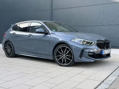 Gebraucht BMW 120 M Sport 190 PS (139 kW) 2019 Grau Kleinwagen