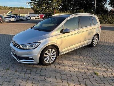Gebraucht VW Touran Highline 179 PS (131 kW) 2018 Silber Van / Kleinbus