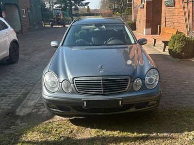 Gebraucht Mercedes E200 184 PS (135 kW) 2005 Grau Kombi