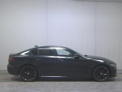 Usata Jaguar XE R-Dynamic 250 CV (183 kW) 2022 Nero Berlina