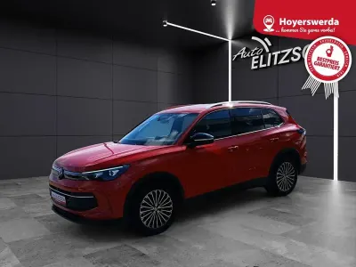 Gebraucht VW Tiguan Goal 150 PS (110 kW) 2025 Rot SUV