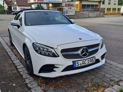 Gebraucht Mercedes C180 AMG line 156 PS (114 kW) 2018 Weiß Cabrio