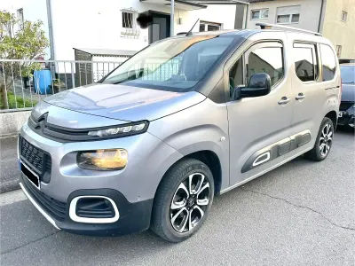 Gebraucht Citroën Berlingo Feel 131 PS (96 kW) 2021 Grau Van / Kleinbus