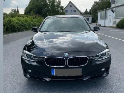 Second-hand BMW 320 184 CP (135 kW) 2012 Negru Berlinǎ